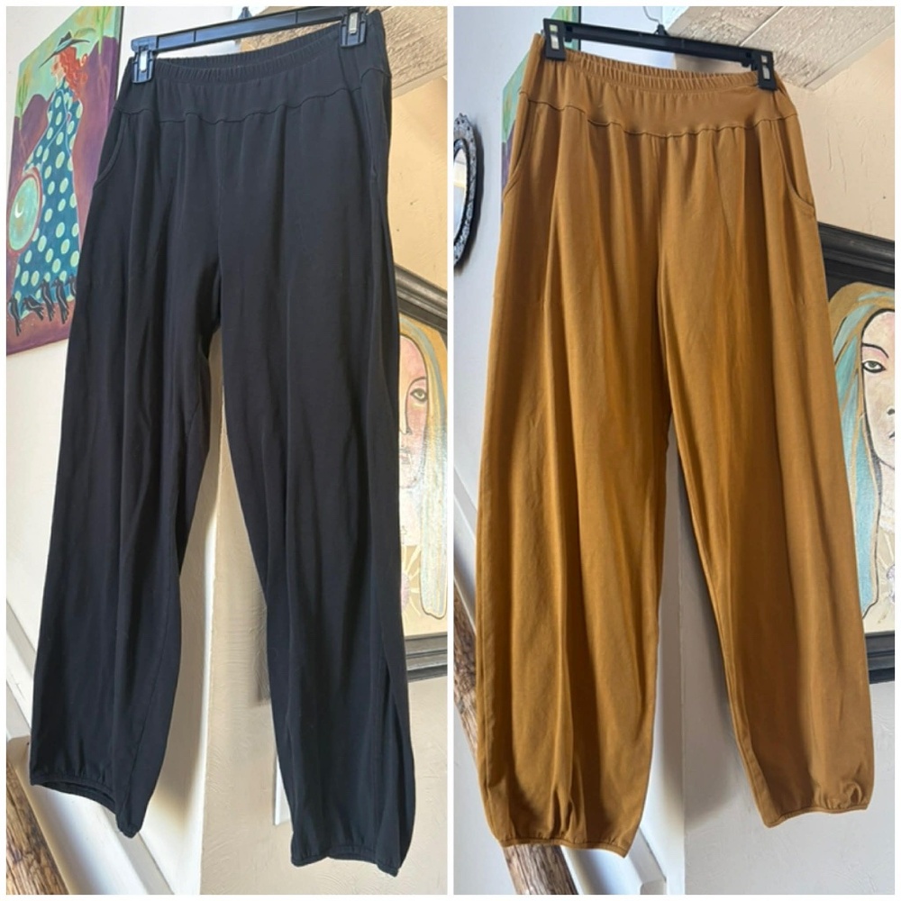 Gudrun Sjoden BUNDLE of two Pair of Barrel Style Pants sz Small